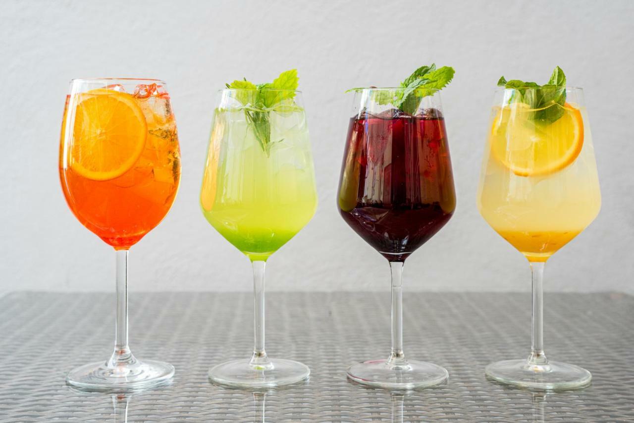 美利通旧城伽登酒店 塔林 外观 照片